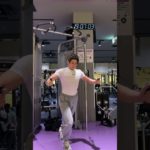 【エニタイム】ベンチプレス115kg挙げる男の筋トレルーティン#shorts #ダイエット #thailand