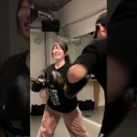 筋トレした最後にやるアクション有酸素ミット🥊 #ジムチャレンジ #ダイエット #やせる #パーソナルトレーニング #パーソナルモビリティ #筋トレジム